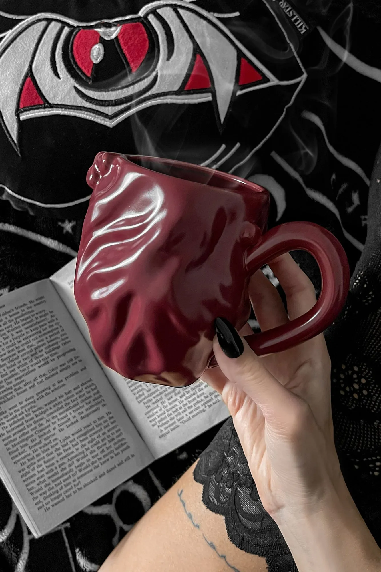 Black Heart Mug [RED]