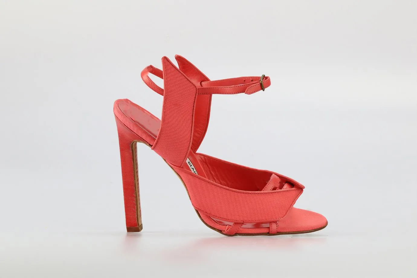 MANOLO BLAHNIK SATIN AND LEATHER SANDALS EU 38 UK 5 US 8