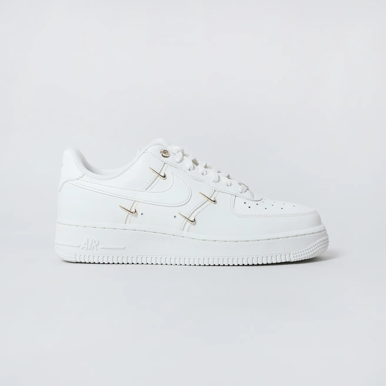 Nike Air Force 1 Low Sail Metallic Gold (Women's) [FV3654-111]