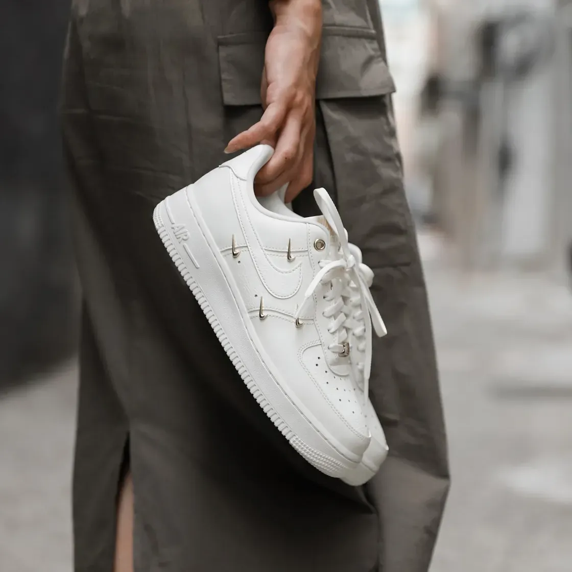 Nike Air Force 1 Low Sail Metallic Gold (Women's) [FV3654-111]