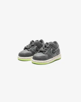 NIKE TD DUNK LOW SE - IRONGREY/ PHANTOM/ GHOSTGREEN