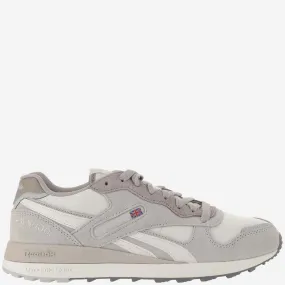 Reebok    Reebok Beige Shoe Rubberized Sole