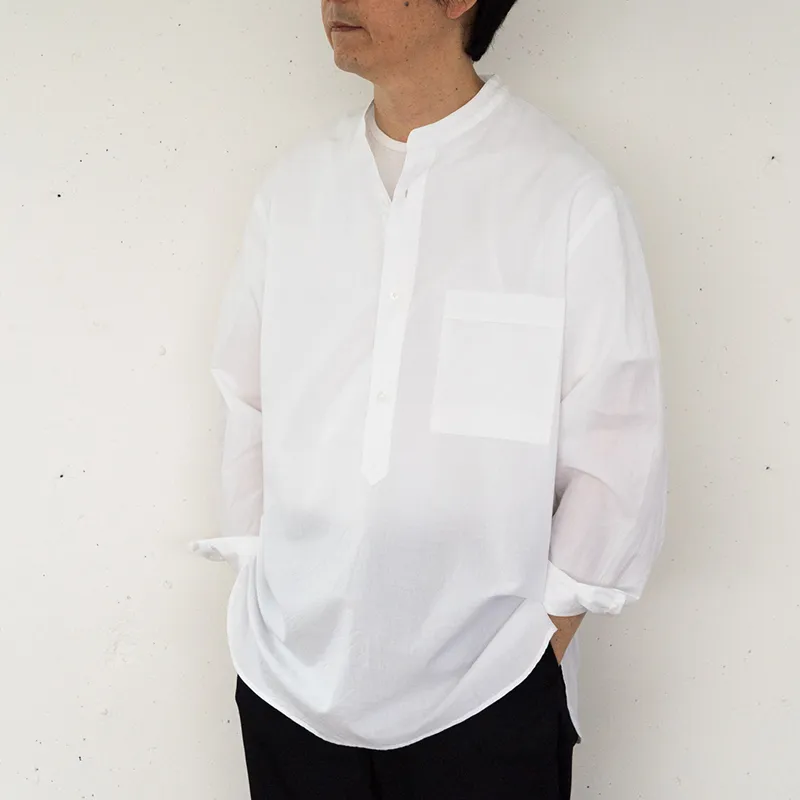 Still By Hand Band Collar Pullover Shirt White