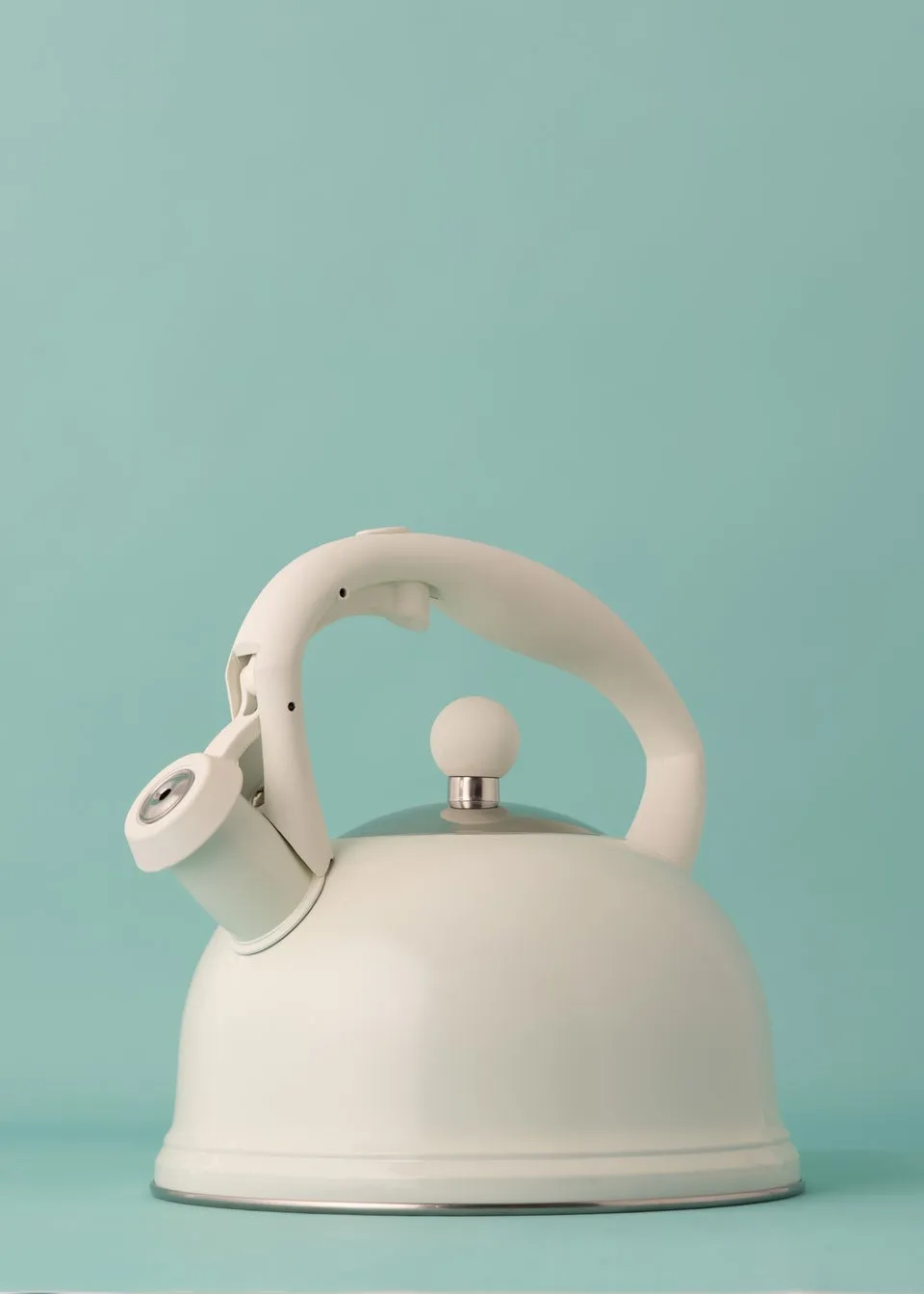 Typhoon Cream Stovetop Kettle